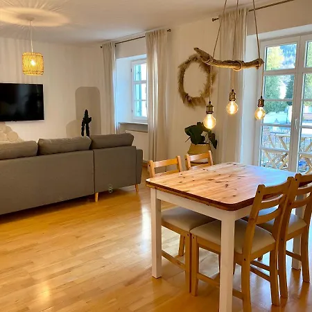 Boho Apartment Mit Balkon I Tiefgarage I Zentrum Füssen