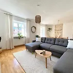 Апартаменты Butler Boho Boutique Netflix *