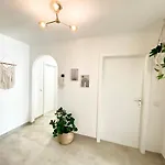 Butler Boho Boutique Netflix Апартаменты Фюссен