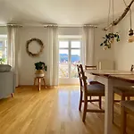 Butler Boho Boutique Netflix Апартаменты *